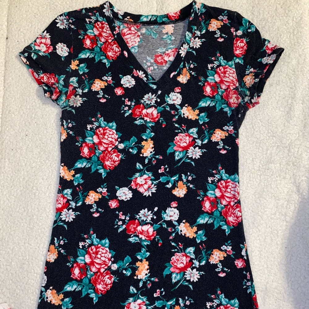 V-Neck shirt